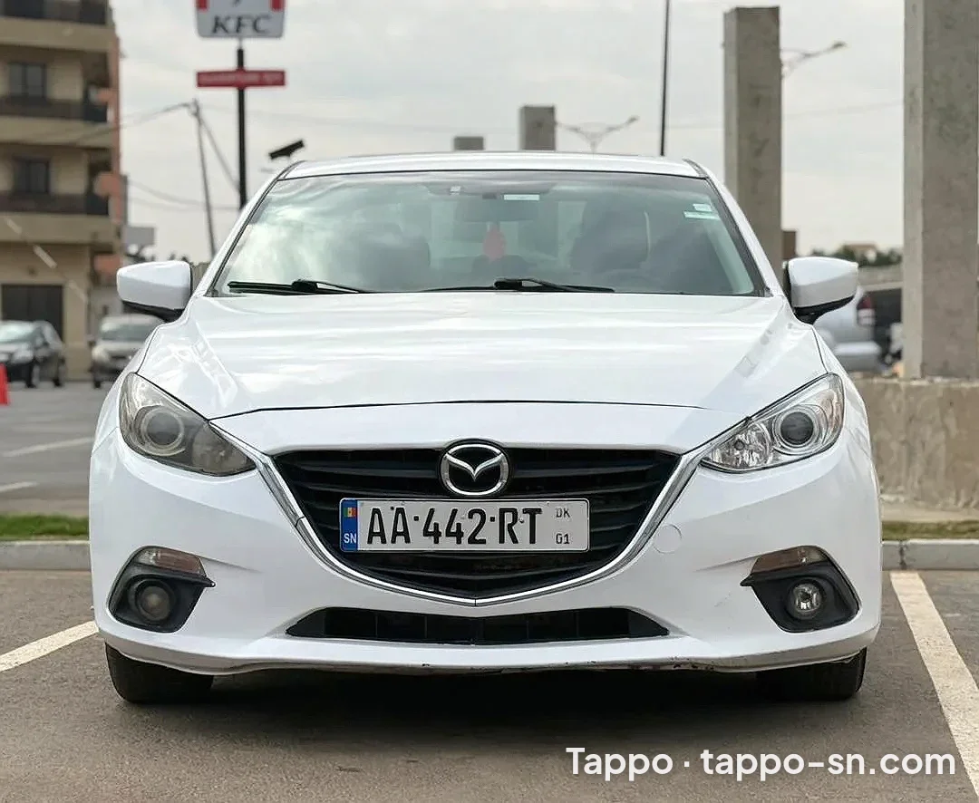 Mazda 3 année 2015 automatique essence
