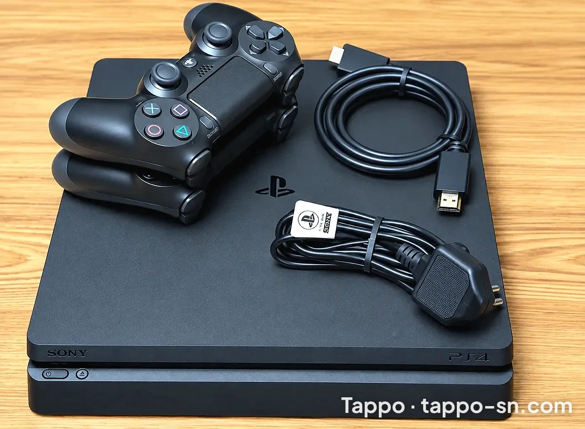 Console PlayStation 4 avec manettes à vendre à Dakar – photo 1