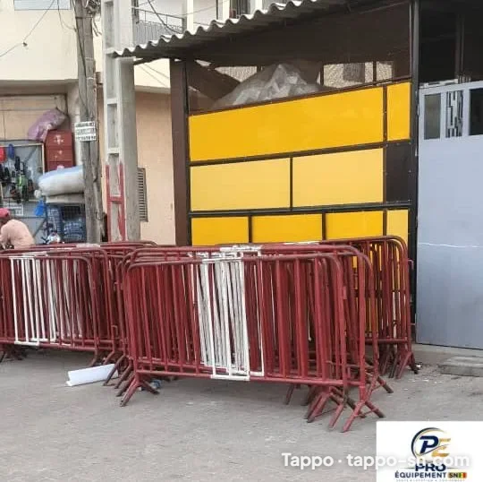 Location Barrières de foule métalliques à vendre à Dakar – photo 1