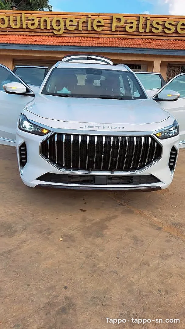 Jetour X70 Plus Blanc Automatique 2023/2024 à vendre à Thiès – photo 1