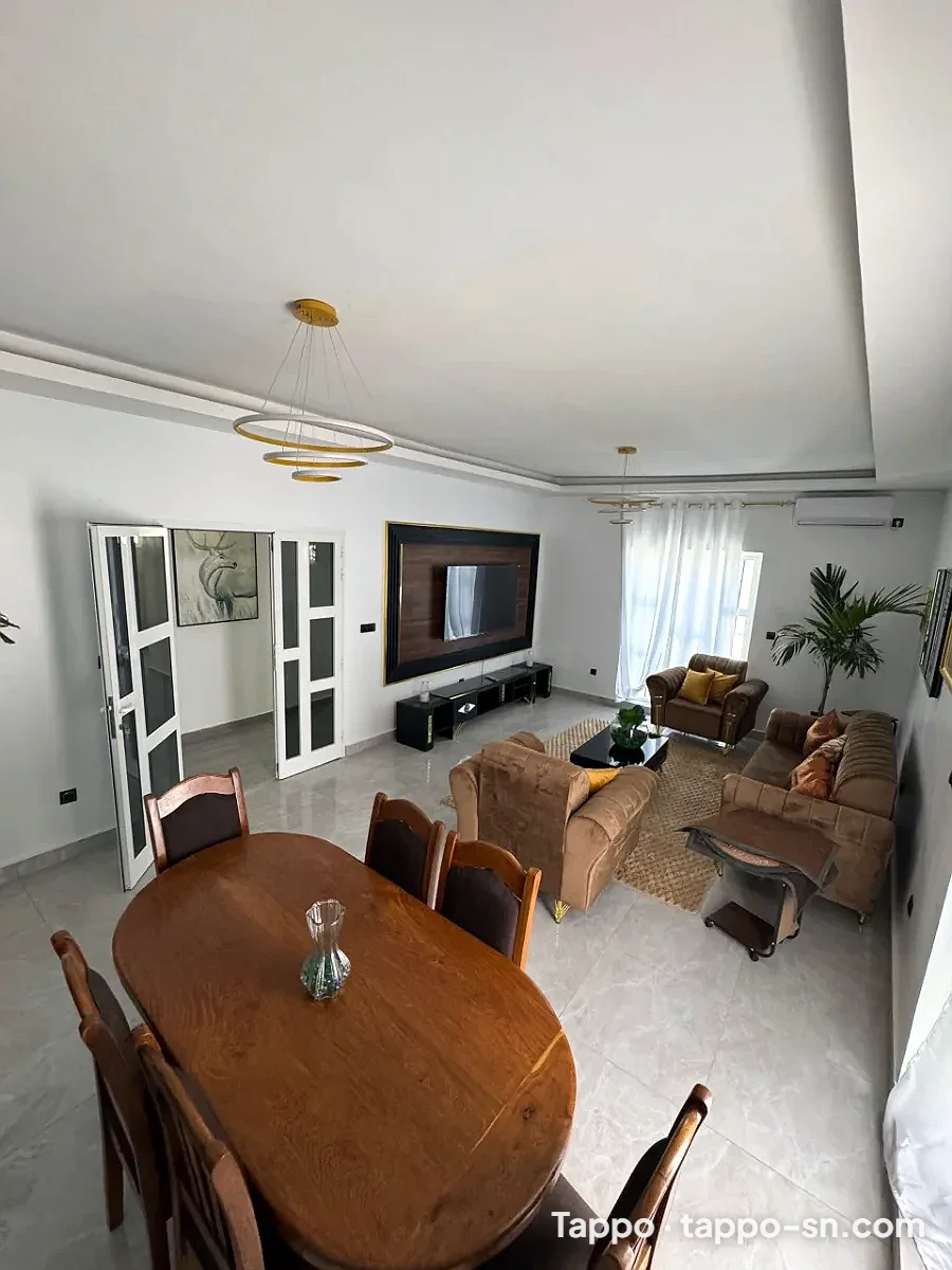 Appartement meublé F4 aux Mamelles à Dakar – photo 1