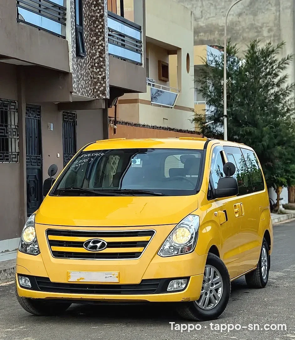 Hyundai Grand Starex 2017 12 places automatique à vendre à Dakar – photo 1