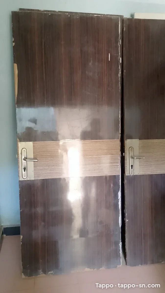 Porte en bois
