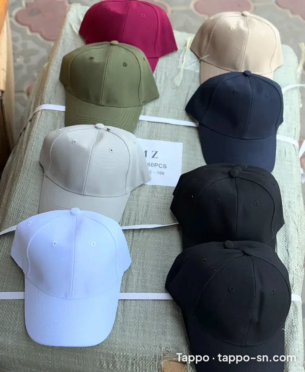 Casquettes unies de plusieurs coloris à Dakar à vendre à Dakar – photo 1