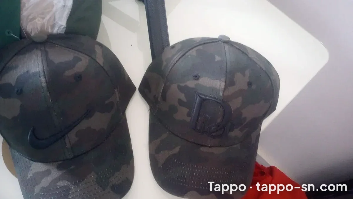 Casquettes Camouflage – Nike & Diamond Supply Co à vendre à Dakar – photo 1