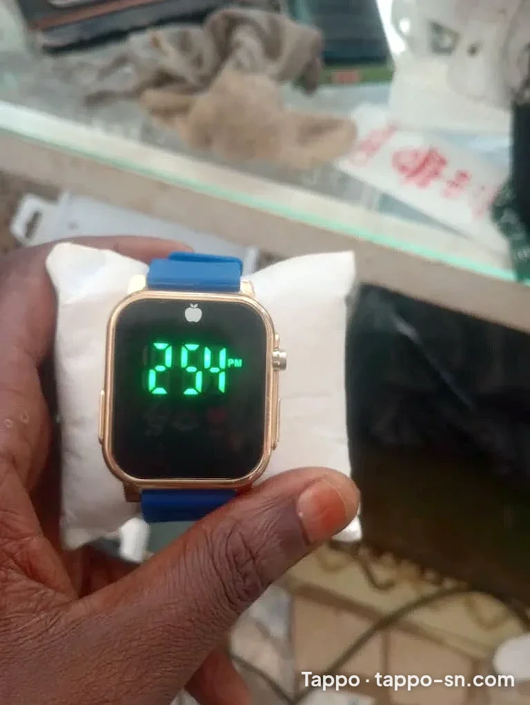 Montres à Vendre : Smartwatch, Sport & Classique (Neuves) à Dakar – photo 1