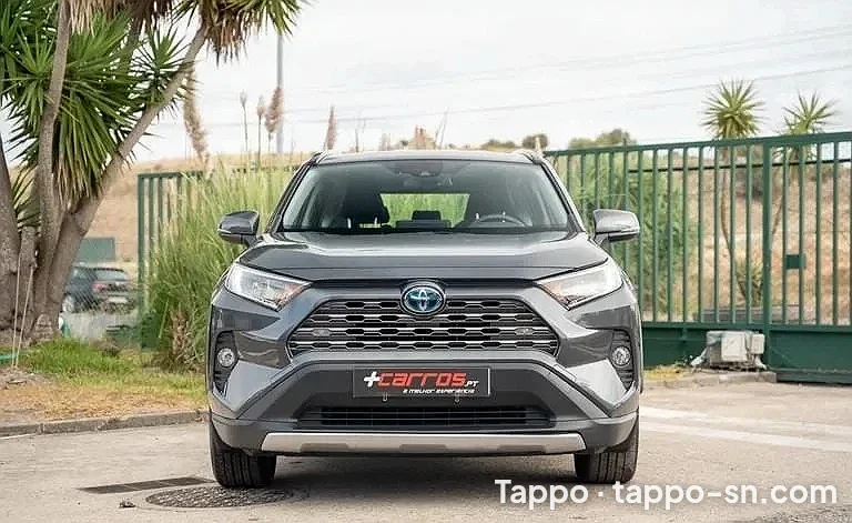 Toyota RAV4 Noir à vendre à Dakar – photo 1