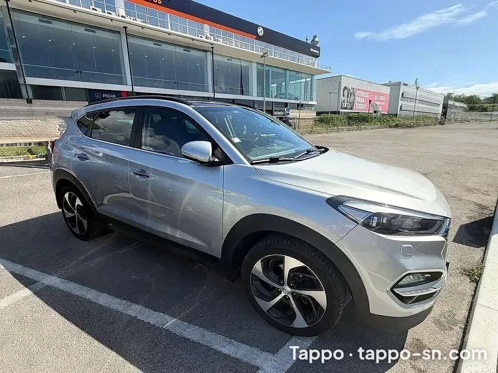 Hyundai Tucson 2017 Gris à vendre à Dakar – photo 1