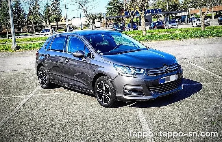 Voiture Citroën C4 grise 2017 à vendre à Dakar – photo 1