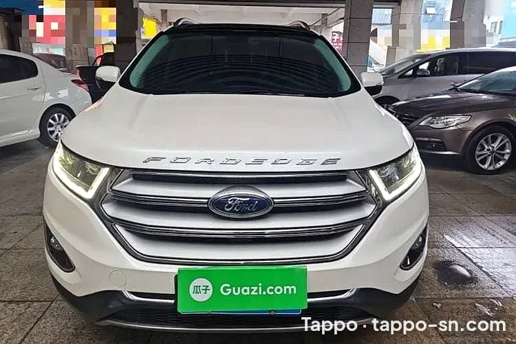 Voiture Ford Edge blanche à vendre à Dakar – photo 1