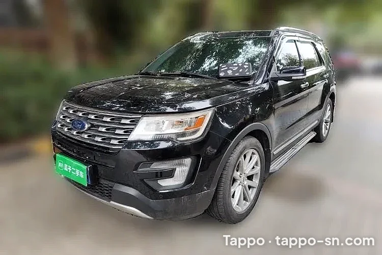 Voiture Ford Explorer noire à vendre à Dakar – photo 1
