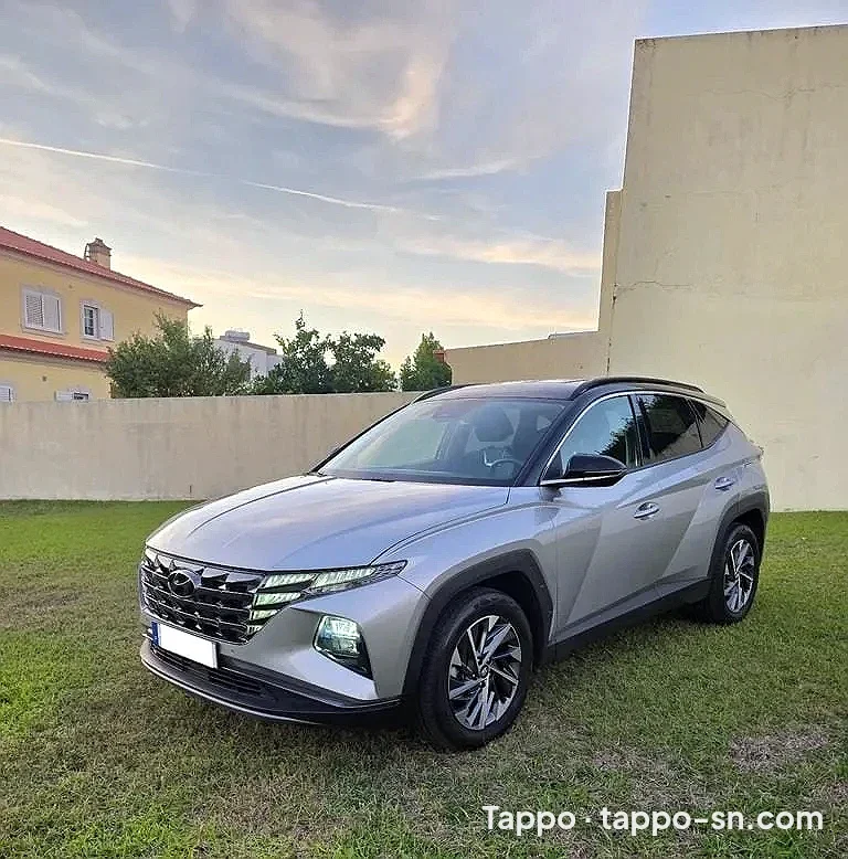 Voiture Hyundai Tucson grise à vendre à Dakar – photo 1