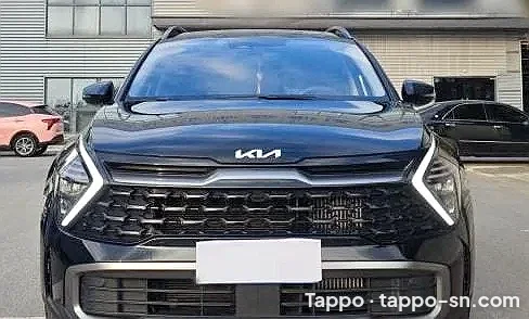 Voiture Kia Sportage noire 2023 à vendre à Dakar – photo 1