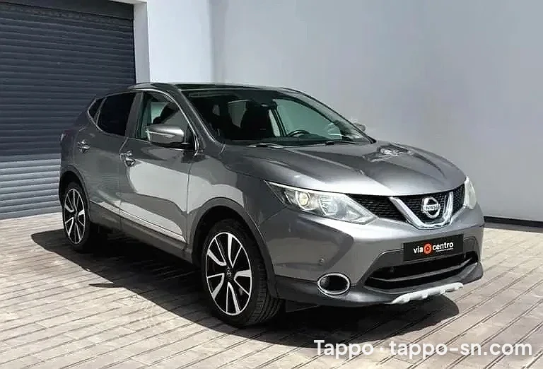 Voiture Nissan Qashqai grise à vendre à Dakar – photo 1