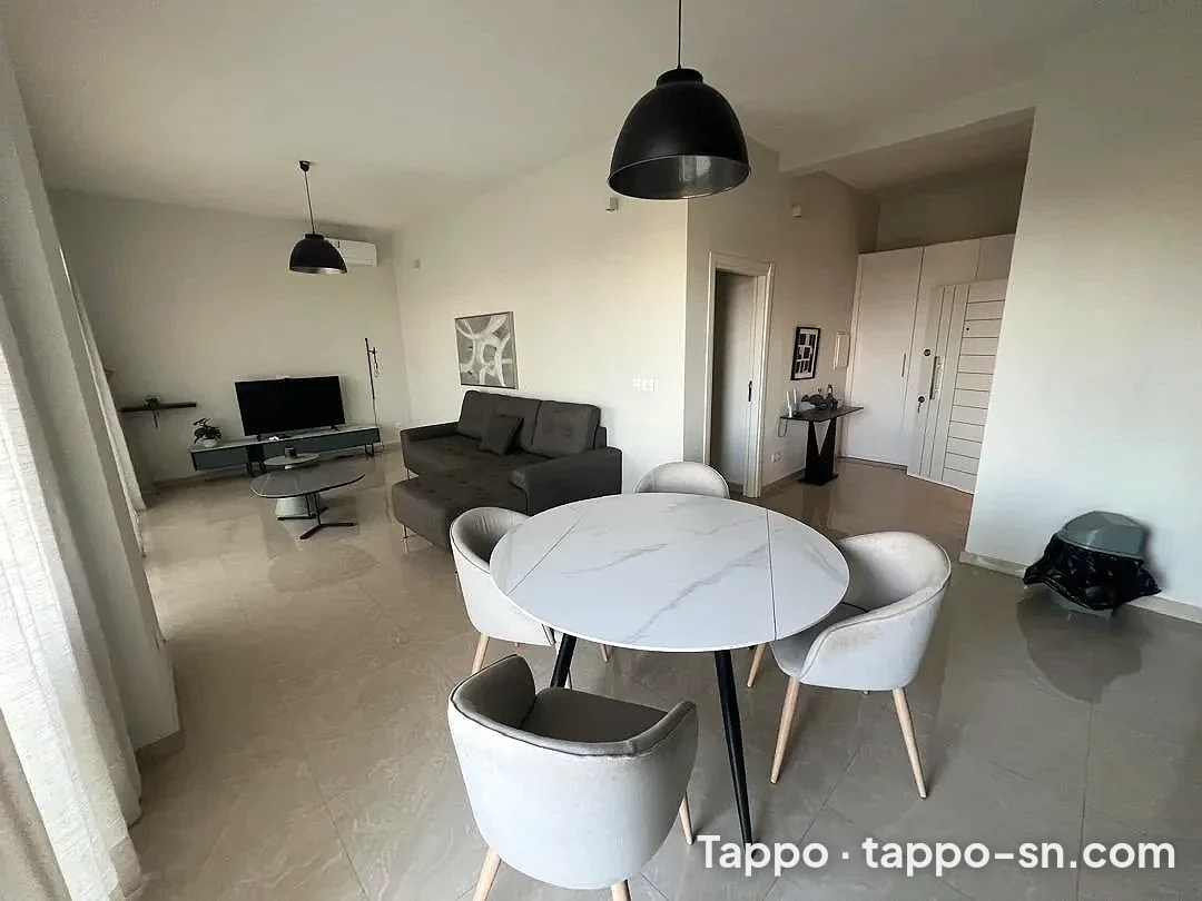 Appartement F2 équipé (1 ch. + salon) – Centre-ville Thiès à Thiès – photo 1