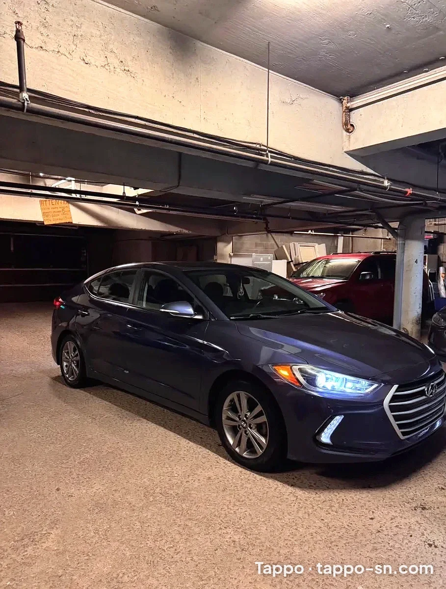 Voiture Hyundai Elantra à vendre à Dakar – photo 1